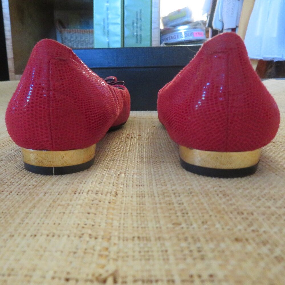 NWOT Red MeToo Leather Flats with a Bow Sz 7.5 - Picture 5 of 11